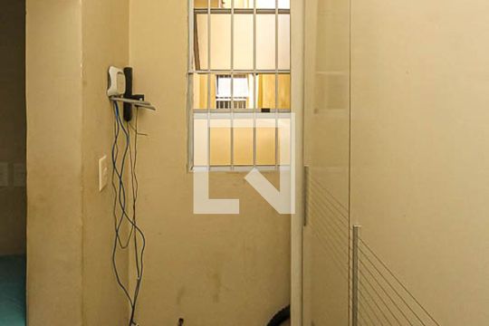 Closet/Quarto 1 de casa à venda com 8 quartos, 400m² em Parque Tomas Saraiva, São Paulo