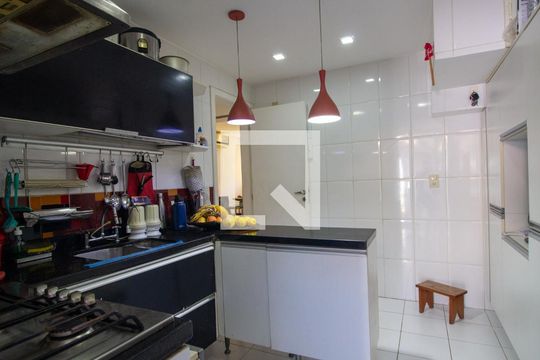 Cozinha de casa de condomínio à venda com 4 quartos, 180m² em Recreio dos Bandeirantes, Rio de Janeiro
