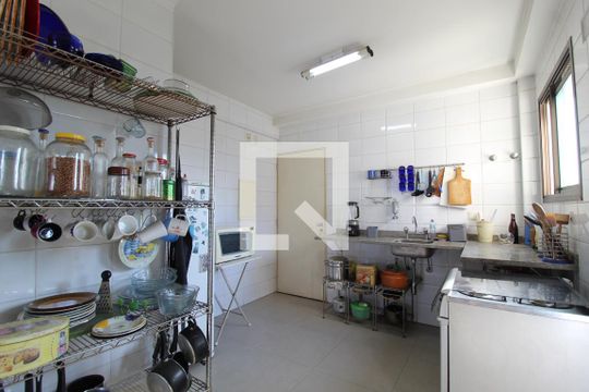 Cozinha de apartamento à venda com 3 quartos, 93m² em Moema, São Paulo