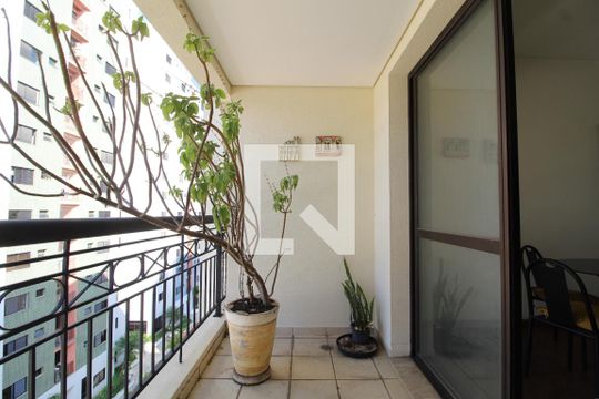Varanda de apartamento à venda com 3 quartos, 93m² em Moema, São Paulo