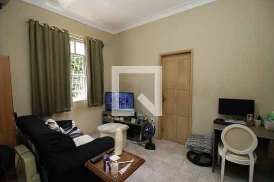Casa à venda com 2 quartos, 66m² em Irajá, Rio de Janeiro