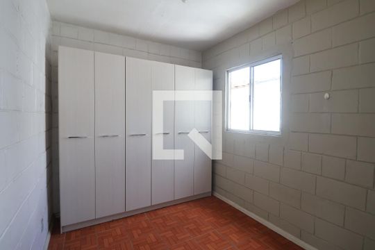 Quarto 1 de apartamento à venda com 2 quartos, 45m² em Guajuviras, Canoas