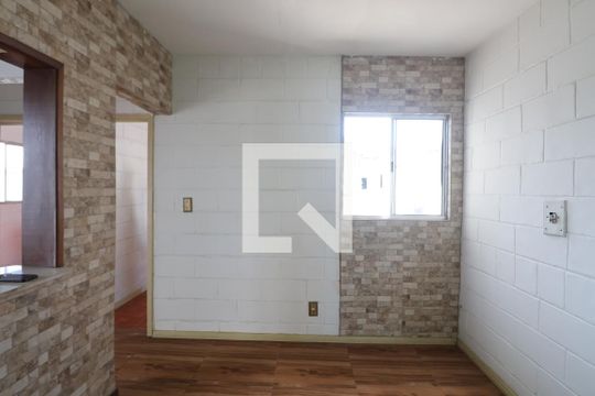Apartamento à venda com 2 quartos, 45m² em Guajuviras, Canoas