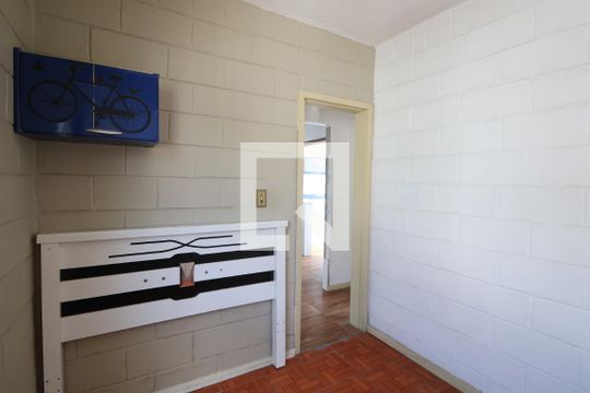 Quarto 1 de apartamento à venda com 2 quartos, 45m² em Guajuviras, Canoas
