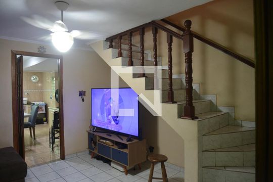 Casa à venda com 2 quartos, 200m² em Vila Camilópolis, Santo André
