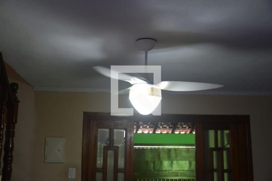 Sala de casa à venda com 2 quartos, 200m² em Vila Camilópolis, Santo André