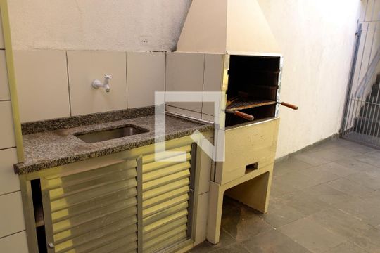 Área comum - Churrasqueira de casa para alugar com 2 quartos, 100m² em Aliança, Osasco