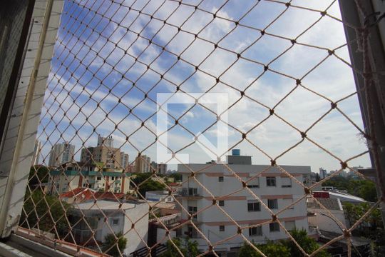 Sala - Vista de apartamento à venda com 1 quarto, 46m² em Passo D’areia, Porto Alegre