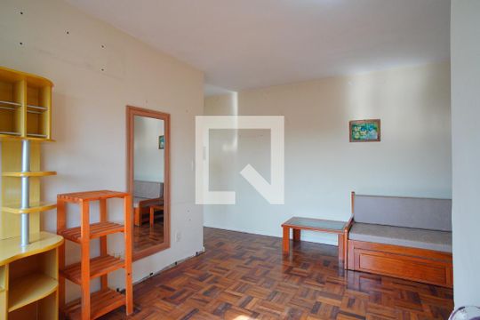Sala de apartamento à venda com 1 quarto, 46m² em Passo D’areia, Porto Alegre