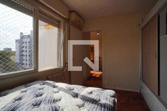 Quarto de apartamento à venda com 1 quarto, 46m² em Passo D’areia, Porto Alegre