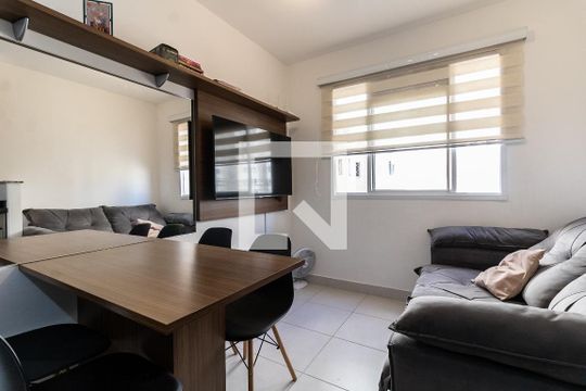 Apartamento à venda com 2 quartos, 33m² em Parque Fongaro, São Paulo