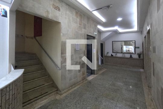 Área Comum - Hall de Entrada de apartamento para alugar com 1 quarto, 25m² em Itararé, Santos