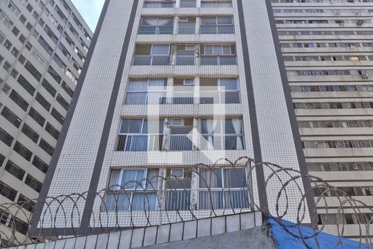 Fachada de apartamento para alugar com 1 quarto, 25m² em Itararé, Santos