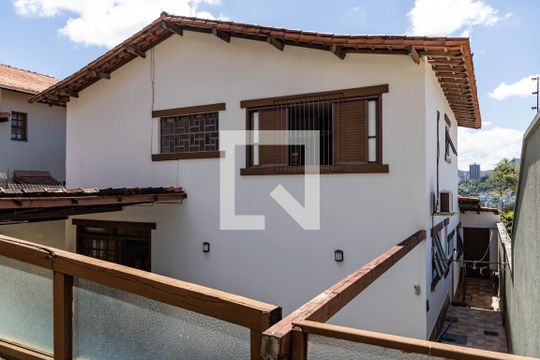 Área externa de casa à venda com 4 quartos, 450m² em São Bento, Belo Horizonte