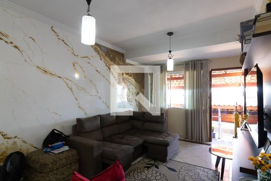 Sala de casa para alugar com 3 quartos, 250m² em Parque Boturussu, São Paulo
