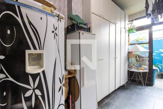 Area de Serviço de casa à venda com 3 quartos, 248m² em Vila Galvão, Guarulhos