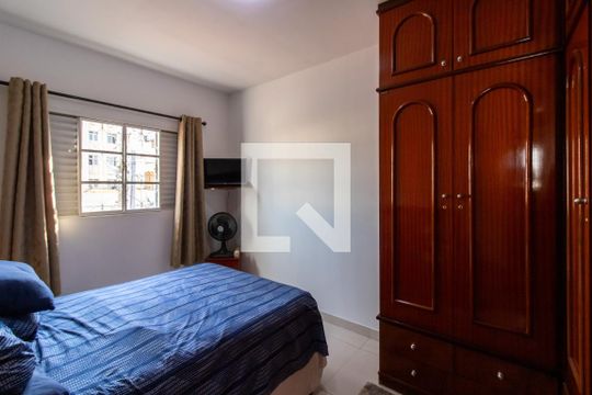 Quarto 1 de casa à venda com 3 quartos, 248m² em Vila Galvão, Guarulhos