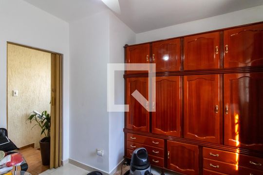 Quarto 2 de casa à venda com 3 quartos, 248m² em Vila Galvão, Guarulhos