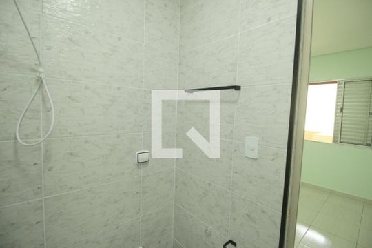 Banheiro da Suíte de casa à venda com 2 quartos, 150m² em Parque das Nações, Santo André