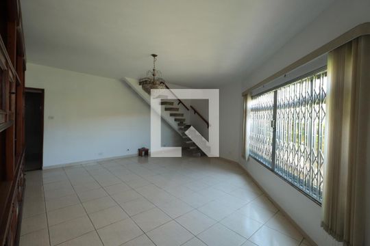 Casa à venda com 3 quartos, 220m² em Vila Matilde, São Paulo