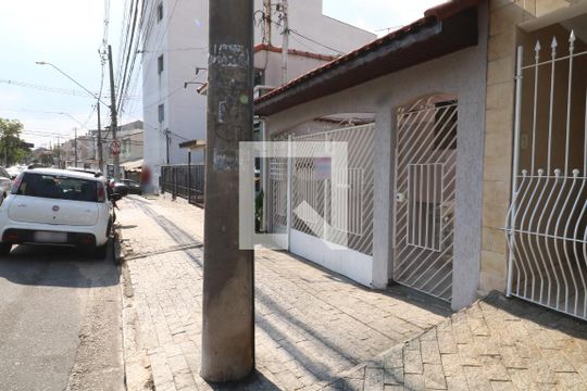 Fachada de casa para alugar com 3 quartos, 200m² em Parque das Nações, Santo André
