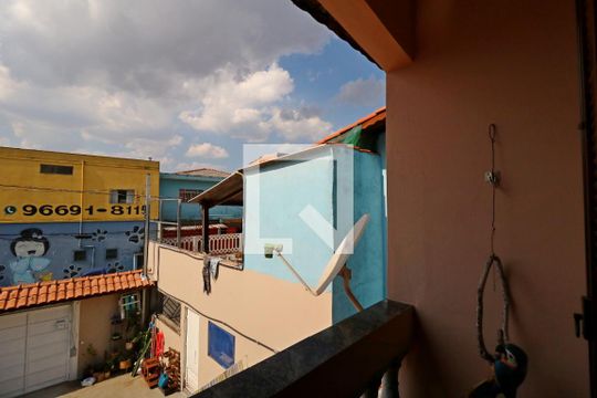 Sacada da Suíte de casa para alugar com 3 quartos, 200m² em Parque das Nações, Santo André