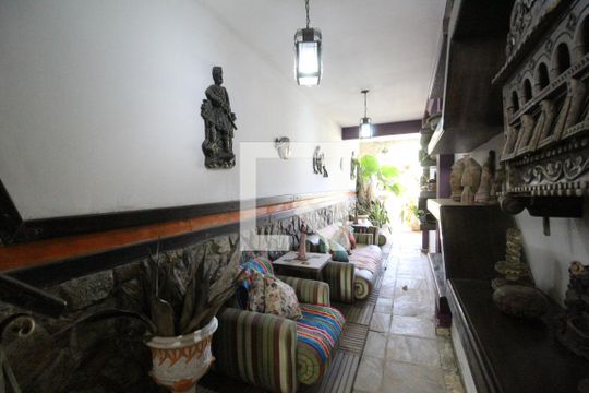 Lateral  de casa de condomínio à venda com 3 quartos, 307m² em Pechincha, Rio de Janeiro