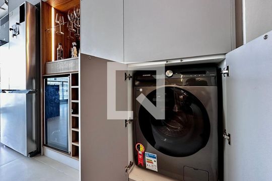 Área de Serviço de apartamento para alugar com 2 quartos, 65m² em Campo Belo, São Paulo