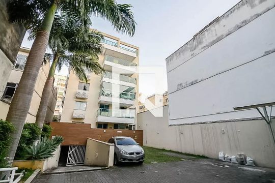 Fachada de apartamento para alugar com 3 quartos, 89m² em Maracanã, Rio de Janeiro