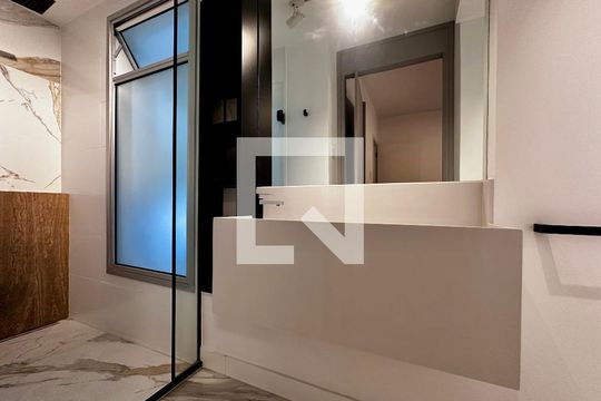 Banheiro Suíte 3 Térreo de casa à venda com 4 quartos, 490m² em Santo Amaro, São Paulo