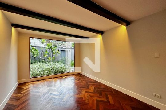 Sala de casa à venda com 4 quartos, 490m² em Santo Amaro, São Paulo