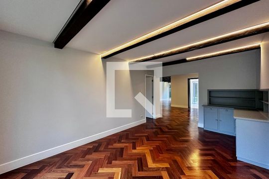 Sala de casa à venda com 4 quartos, 490m² em Santo Amaro, São Paulo