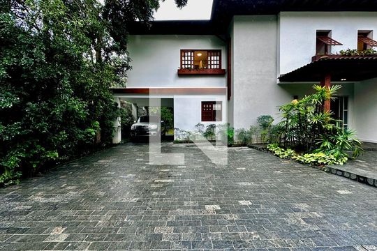 Garagem de casa à venda com 4 quartos, 490m² em Santo Amaro, São Paulo