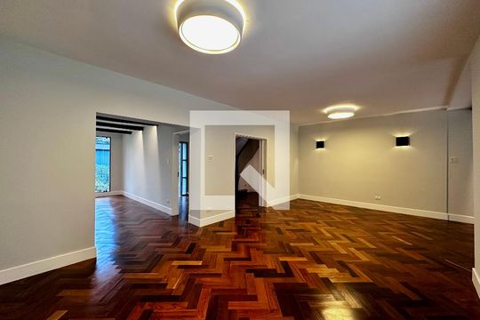 Sala de casa à venda com 4 quartos, 490m² em Santo Amaro, São Paulo