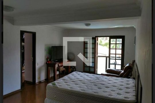 Casa à venda com 4 quartos, 648m² em Paraíso do Morumbi, São Paulo