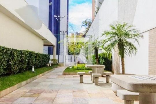 Apartamento à venda com 2 quartos, 76m² em Vila Suzana, São Paulo