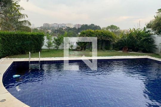 Casa à venda com 5 quartos, 594m² em Jardim Leonor, São Paulo