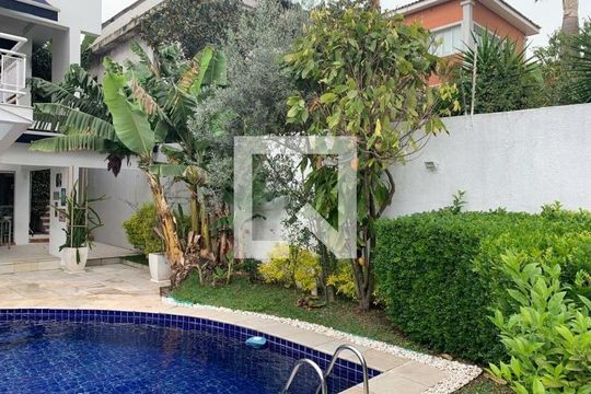 Casa à venda com 5 quartos, 594m² em Jardim Leonor, São Paulo