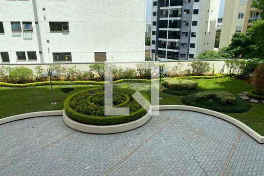 Apartamento à venda com 3 quartos, 160m² em Vila Suzana, São Paulo