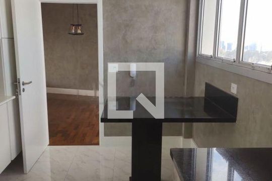 Apartamento à venda com 4 quartos, 212m² em Morumbi, São Paulo