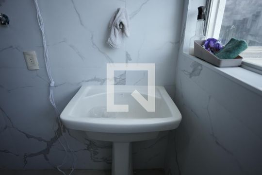 Área de Serviço de apartamento para alugar com 3 quartos, 96m² em Costa Azul, Salvador