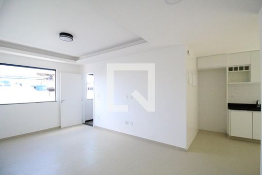 Apartamento para alugar com 2 quartos, 75m² em Taquara, Rio de Janeiro