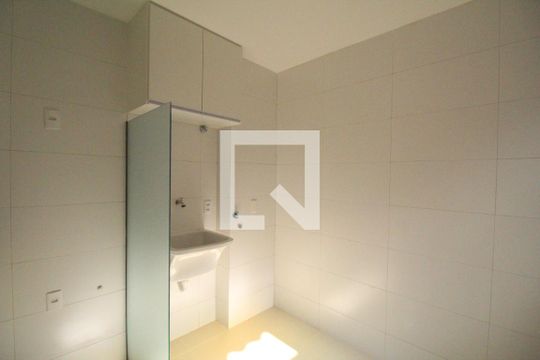 Área de serviço de apartamento para alugar com 2 quartos, 75m² em Taquara, Rio de Janeiro