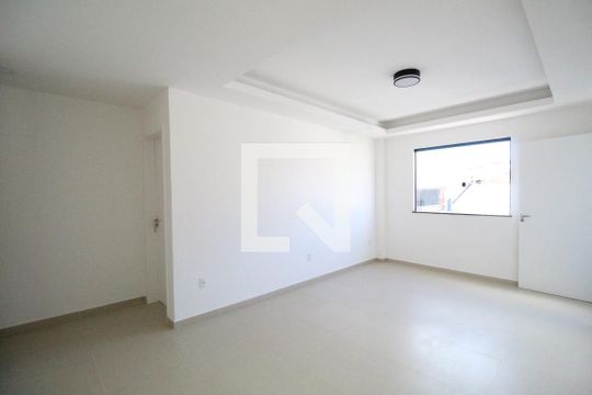 Sala de apartamento para alugar com 2 quartos, 75m² em Taquara, Rio de Janeiro