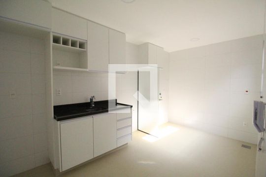 Cozinha de apartamento para alugar com 2 quartos, 75m² em Taquara, Rio de Janeiro