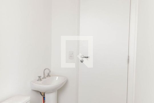 Banheiro de apartamento para alugar com 2 quartos, 38m² em Vila Progresso (zona Leste), São Paulo