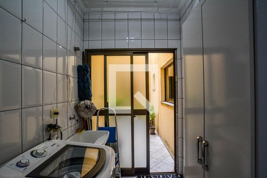 Cozinha e Área de Serviço de apartamento à venda com 2 quartos, 68m² em Vila Valparaíso, Santo André