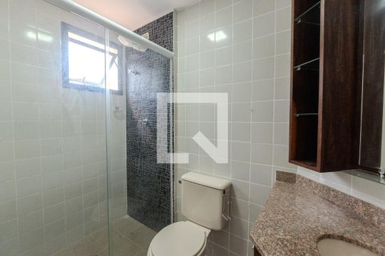 Banheiro de kitnet/studio para alugar com 1 quarto, 30m² em Bela Vista, São Paulo