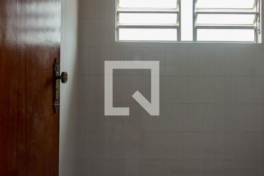 Banheiro da Suíte 1 de casa para alugar com 4 quartos, 303m² em Dos Casa, São Bernardo do Campo