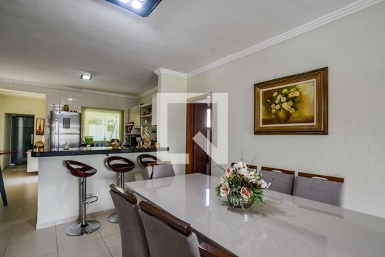 Sala de Jantar de casa à venda com 4 quartos, 300m² em Vila Bela Vista, Santo André
